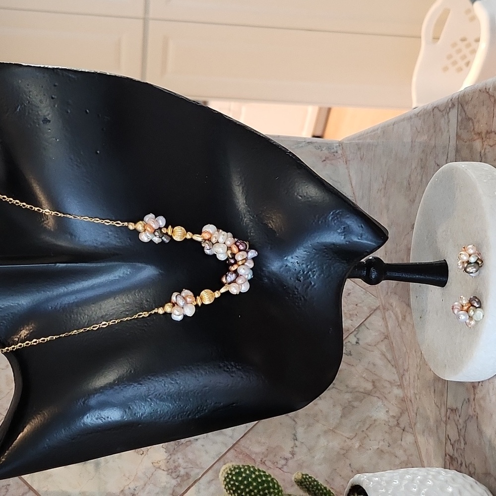 Bundle of Beautiful necklace and earrings set